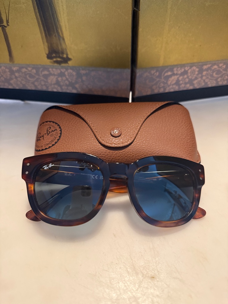 Ray-Ban Tortoiseshell Frame Sunglasses With Blue Lenses